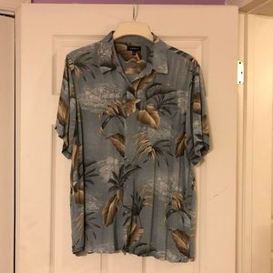 Men’s casual shirt